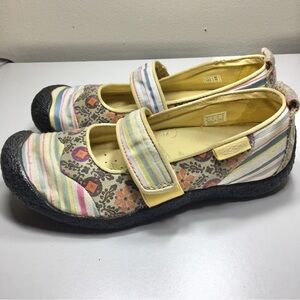 Ladies Sz 8 Multicolored Mary Janes